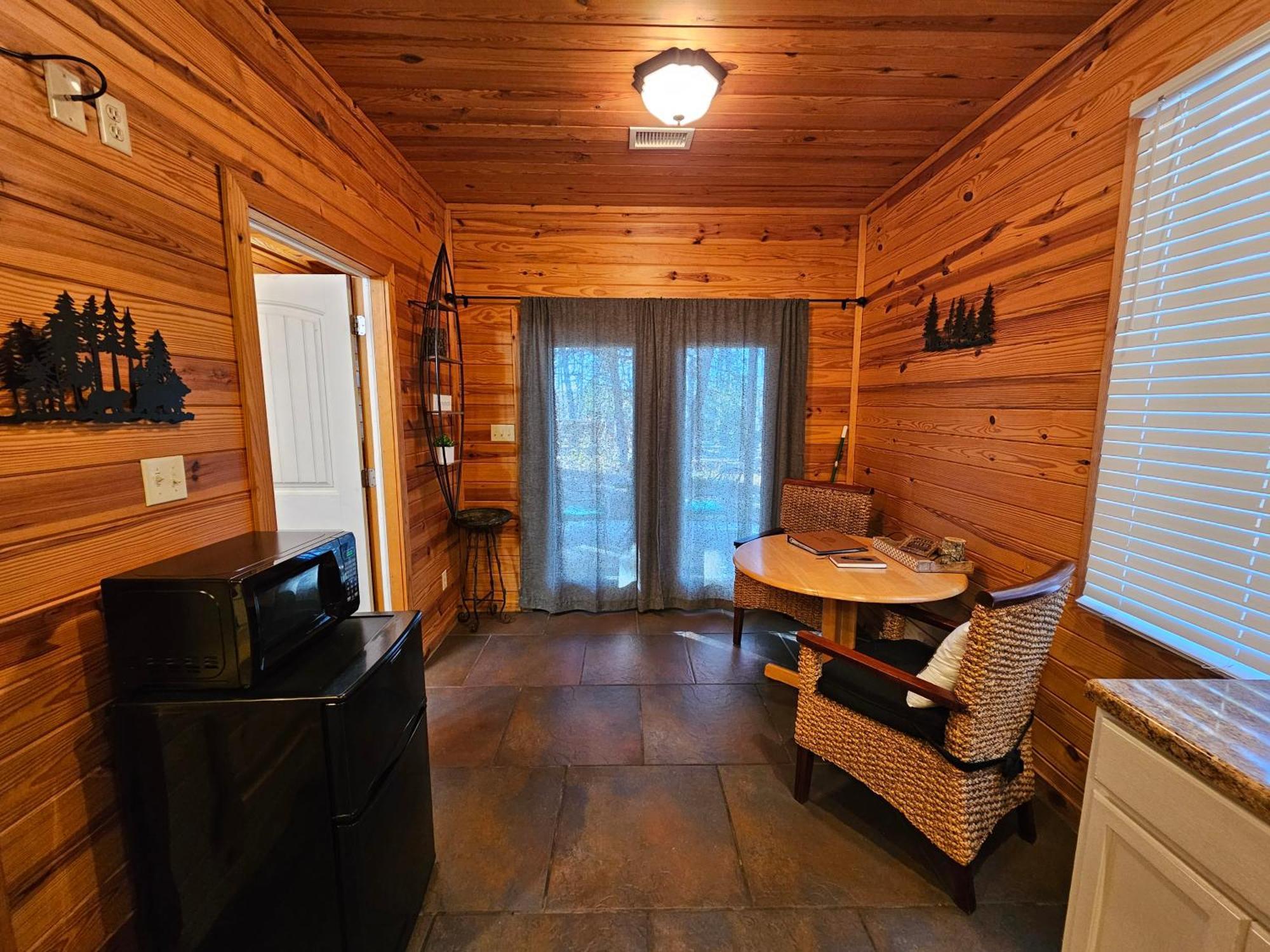 5 Min To Beaver Lake-King Bed-Fire Pit-Jetted Tub #1 Юрека Спрингс Екстериор снимка